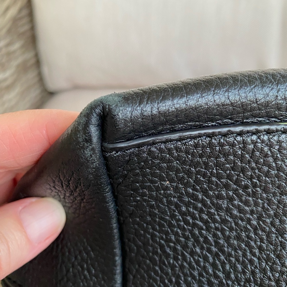 EUC Kate Spade New York black pebble leather zip closure handbag - Picture 14 of 14